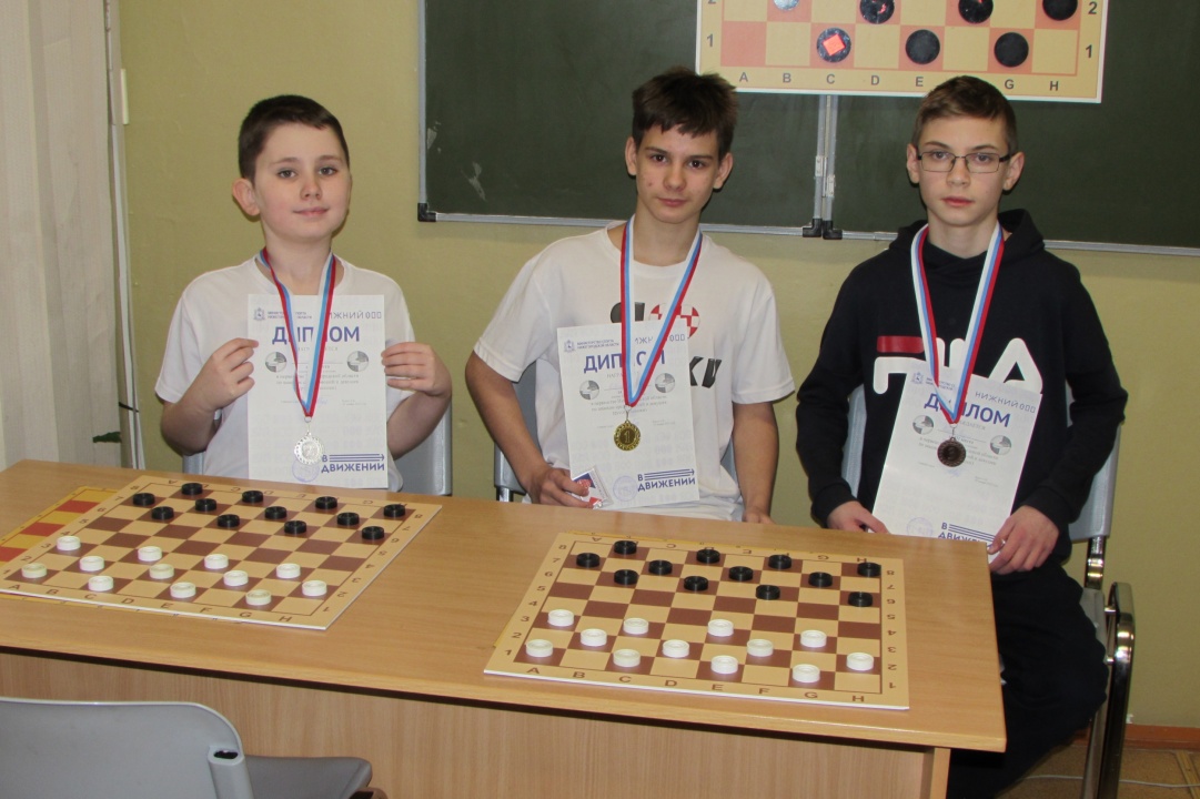 Ковалев в тройке.JPG